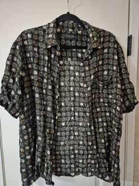 Career Club Men's Black Patterned Short-Sleeve Shirt